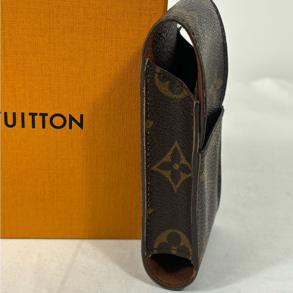 Louis Vuitton Etui Momogram Case - Picture 5 of 14